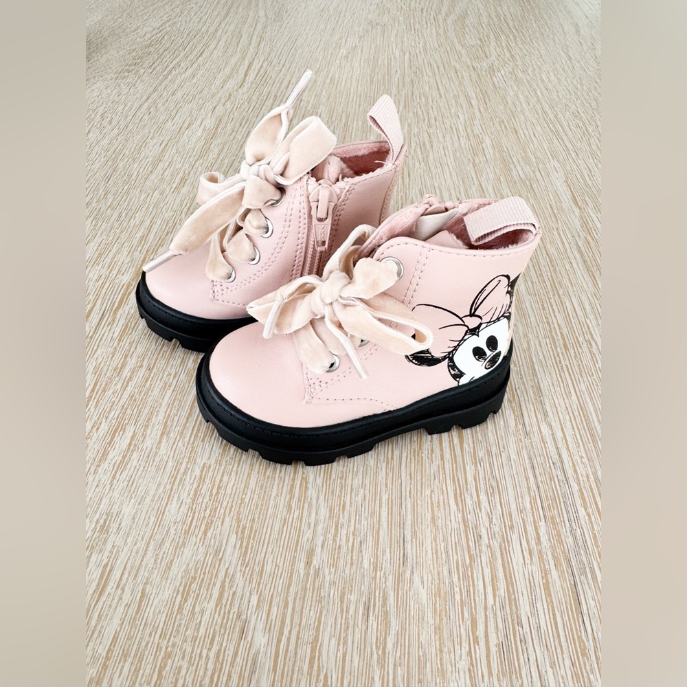H&M Pink Minnie Character Lace-Up Boots